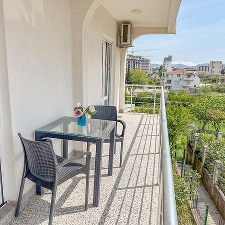 Gosa Apartments Bar Ngoại thất bức ảnh