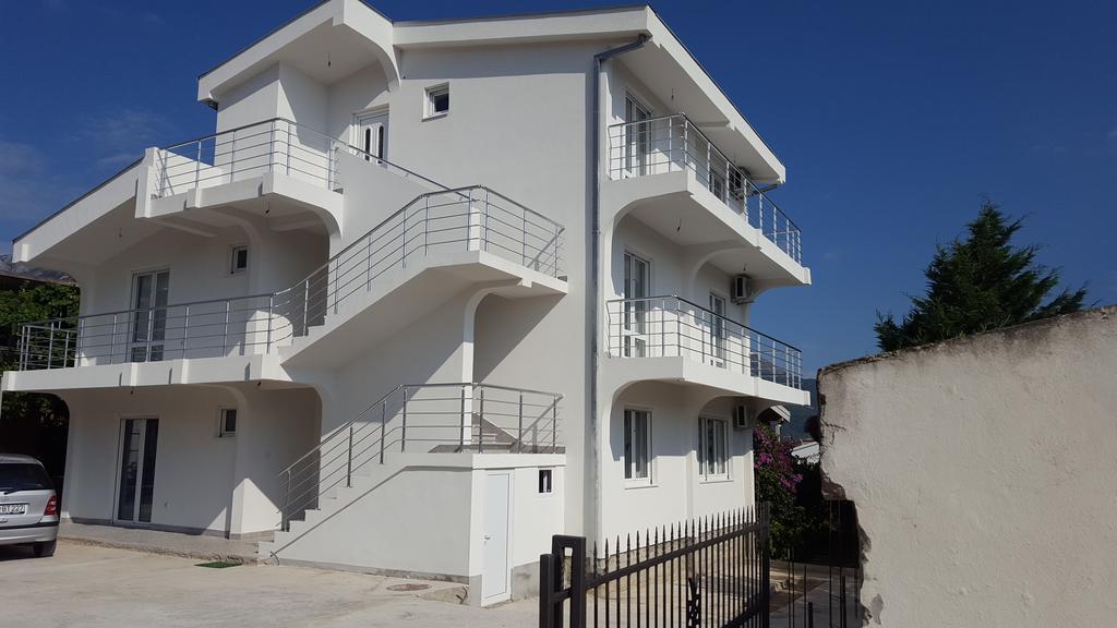 Gosa Apartments Bar Ngoại thất bức ảnh